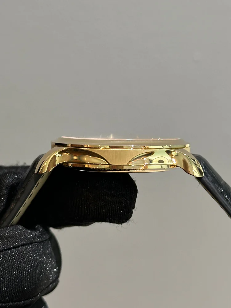 H.Moser & Cie. Endeavour Small Seconds